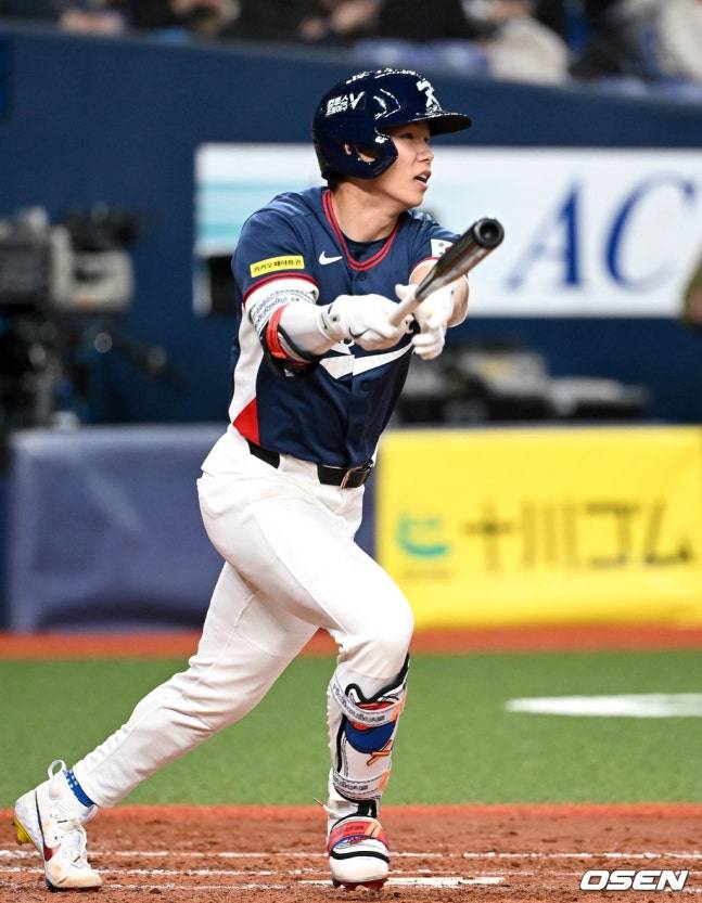 3일 경기서 안타를 신고하는 김헤성.