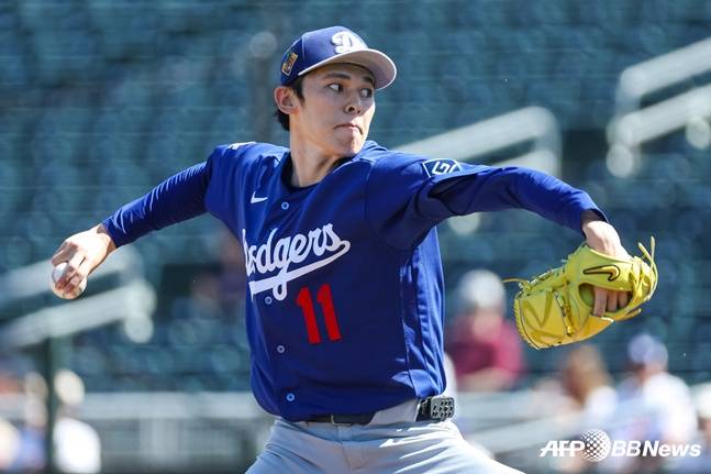 재등판해 역투를 펼치는 사사키. /AFPBBNews=뉴스1