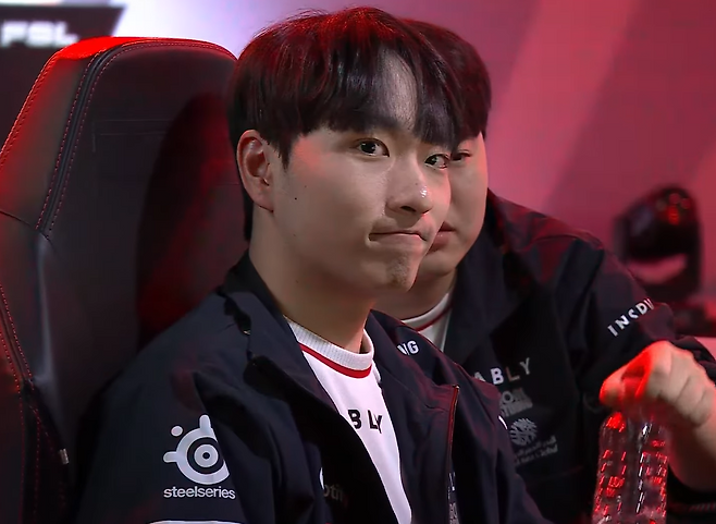 '네이비' 김유민(출처=공식 방송 캡처).