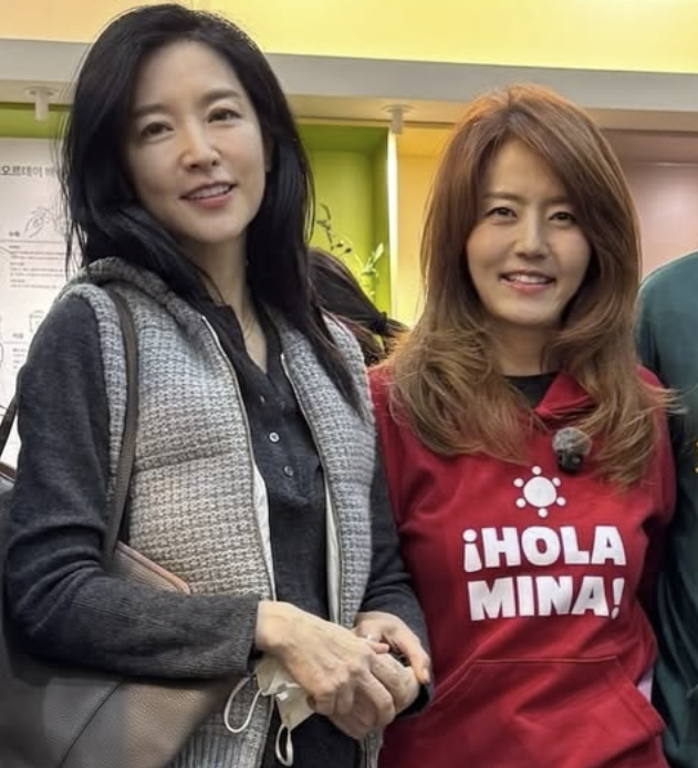 사진 | 손미나 SNS