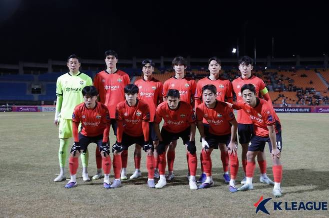 강원FC 선수단. 사진=프로축구연맹