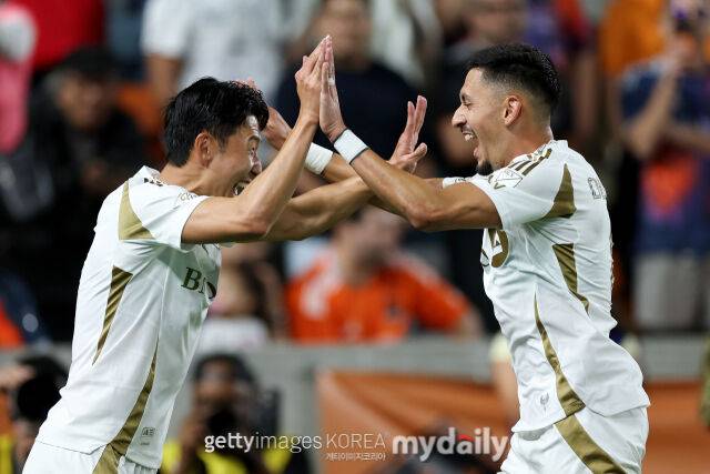 손흥민과 델가도/게티이미지코리아