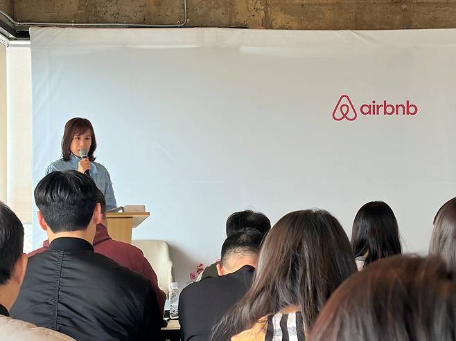 발표하는 서가연 에어비앤비 코리아 컨트리 매니저 [촬영 김채린]