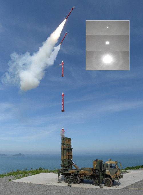 [서울=뉴시스] 천궁Ⅱ 실사격 이미지. (사진=LIG넥스원 제공) 2025.7.8. photo@newsis.com *재판매 및 DB 금지