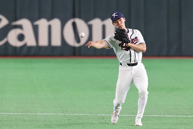 야구대표팀 김혜성이 4일 월드베이스볼클래식(WBC) 개막을 하루 앞두고 훈련하고 있다. 연합뉴스