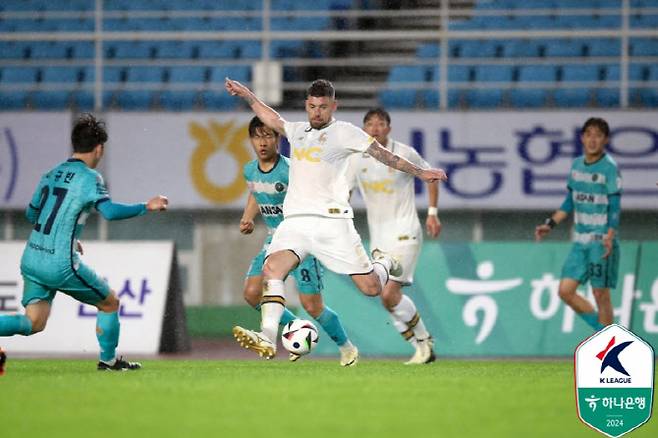 오스마르(이랜드). 사진=한국프로축구연맹