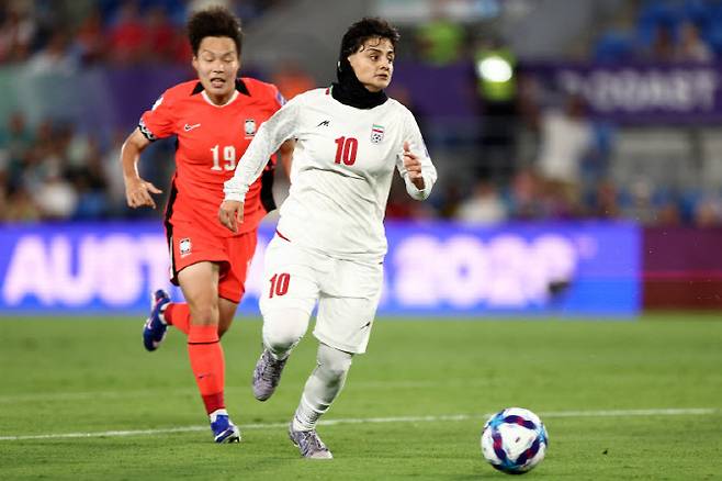 한국과 AFC 여자 아시안컵 경기에 나선 이란 여자 축구 대표팀. 사진=AFPBB NEWS