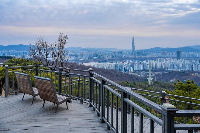 아차산 해맞이전망대(서울관광재단 제공)