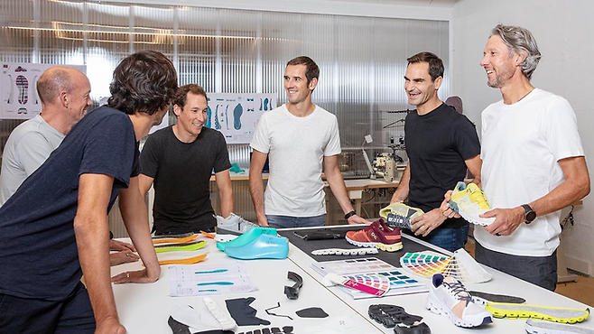 로저 페더러(가운데)와 온의 만남