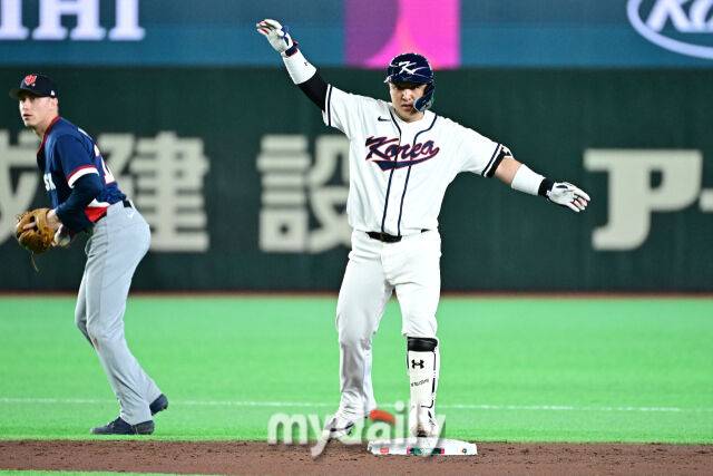 5일 일본 도쿄돔에서 열린 2026 월드 베이스볼 클래식(WBC) 조별리그 한국-체코 경기. 박동원이 2회말 첫타자로 나와 2루타를 친 후 기뻐하고 있다./도쿄(일본)=한혁승 기자