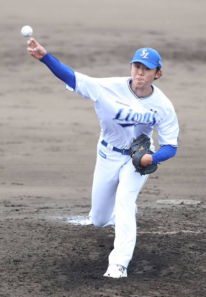 ▲ 미야지의 이날 최고 구속은 시속 145㎞를 기록해 예상보다는 떨어졌으나 첫 등판임을 고려하면 원래 구속을 회복할 시간은 충분히 남아 있다ⓒ삼성라이온즈