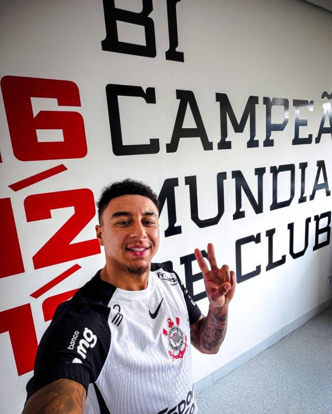 ▲ 린가드를 재기시킨 건 한국이었다. 2024년 무적인 상황에서 FC서울의 유니폼을 입으며 전 세계를 경악하게 했던 그는 K리그 무대에서 완벽하게 부활했다. 서울의 정식 주장까지 맡아 41경기 13골 7도움이라는 준수한 성적을 거뒀고, 한국 팬들의 뜨거운 지지 속에 실전 감각을 최대치로 끌어올렸다. ⓒ코린치안스 홈페이지