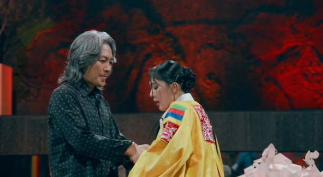 디즈니+ '운명전쟁49' 스틸, 김재희 인스타그램