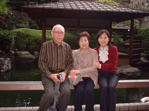 2008년 4월19일 하마다 시게타카(왼쪽부터), 하마다 요시에, 양향자. [양향자 국민의힘 최고위원 제공]