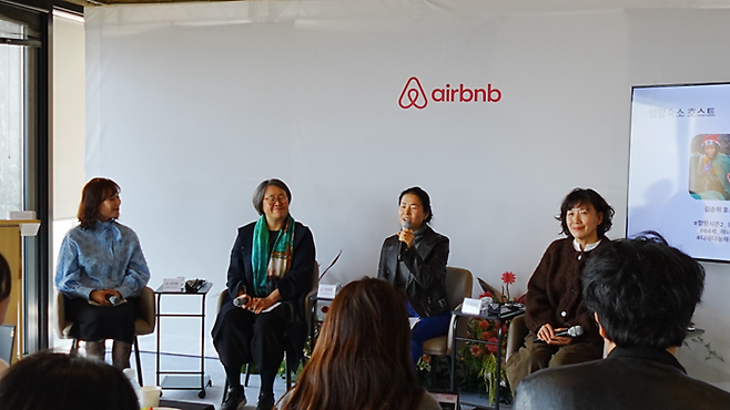 서가연 매니저, 안은주 대표이사, 김순희 호스트, 최순덕 호스트 / 사진=오승아 여행+ 에디터
