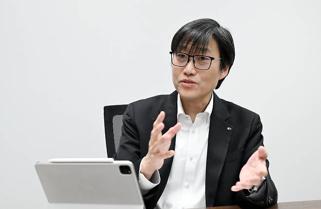 이상률 KB금융지주&은행 겸직 DT추진부 부장이 5일 오후 서울 여의도 사무실에서 헤럴드경제와 인터뷰를 하고 있다. 이상섭 기자