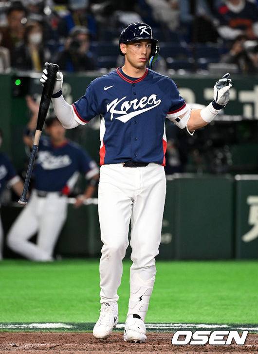 [OSEN=도쿄(일본), 손용호 기자] 7일 일본 도쿄돔에서 2026 월드베이스볼클래식(WBC) 조별리그 C조 대한민국과 일본의 경기가&nbsp;열렸다. 5회초 2사에서 한국 위트컴이 삼진으로 물러나고 있다. 2026.03.07&nbsp;/spjj@osen.co.kr