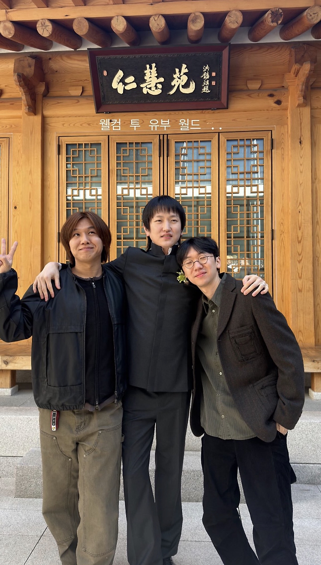 실리카겔 김건재(왼쪽부터), 김한주, 김춘추. SNS