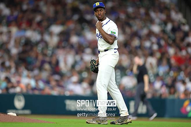 ▲ 조셉 콘트레라스. 쿠바 출신 투수 호세 콘트레라스의 아들이자, 브라질인 어머니를 둔 '브라질 국가대표' 투수다. 그리고 아직 18살도 안 된 고등학생이기도 하다.