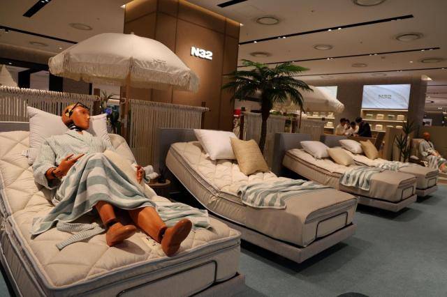 N32, 여의도 ‘더현대 서울’ 팝업 스토어 [사진=시몬스]