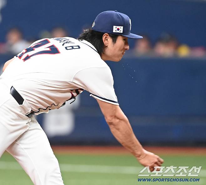 2일 일본 오사카 교세라돔에서 열린 WBC(월드베이스볼클래식) 한국 대표팀과 한신 타이거즈의 경기, 한국 선발투수 곽빈이 역투하고 있다. 오사카(일본)=허상욱 기자wook@sportschosun.com/2026.03.02/