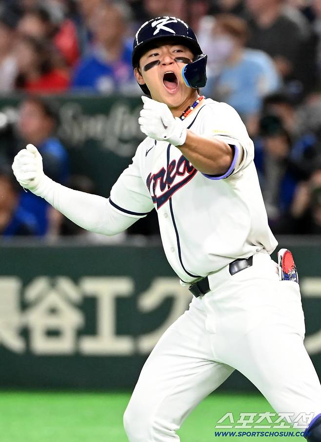 8일 일본 도쿄돔에서 열린 WBC(월드베이스볼클래식) 한국과 대만의 경기, 6회말 1사 1루 김도영이 재역전 2점홈런을 치고 환호하고 있다. 도쿄(일본)=허상욱 기자wook@sportschosun.com/2026.03.08/