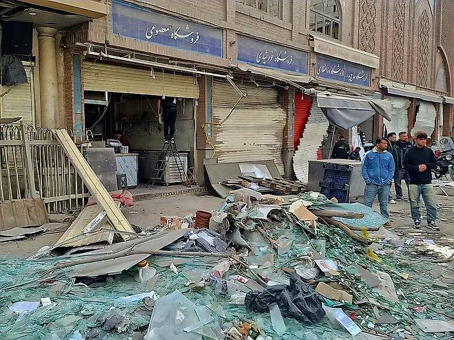 이란 국가유산 ‘그랜드 바자르’는 2일(현지 시간) 미국과 이스라엘의 공습으로 곳곳이 훼손됐다. mohammad.jalaee.pov 인스타그램 캡처