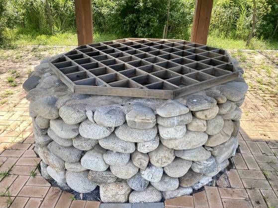 강원도 영월군 주천면 물미묘원 밑 어음정은 단종이 유배길에 물을 마시며 쉬어간 곳이다. 경기도 여주시 대신면 상구리 어수정도 단종이 물을 마셨다는 곳이다. 김홍준 기자