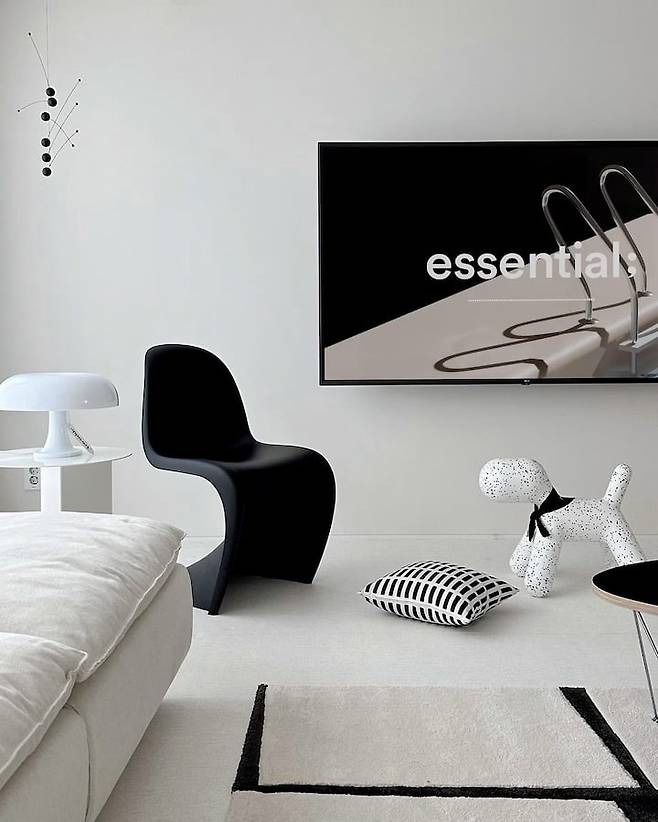 시선을 잡는 의자 하나가 공간의 '주연'이 될 수 있다. ⓒ오늘의집 유저 '리디홈'