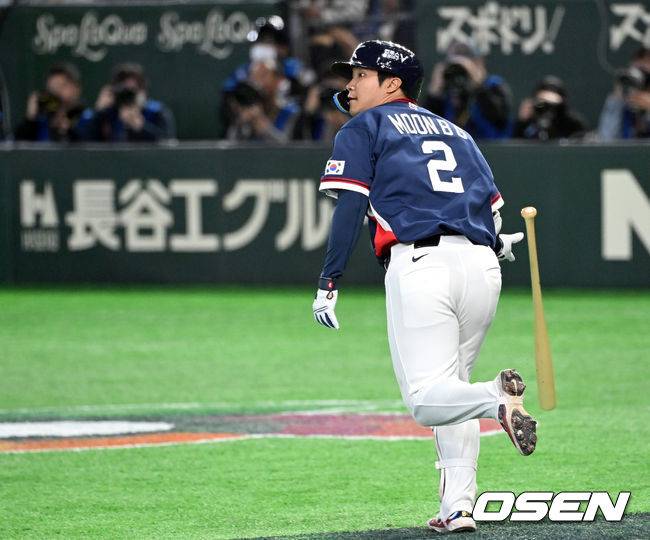 [OSEN=도쿄(일본), 손용호 기자] 9일 일본 도쿄돔에서 월드베이스볼클래식(WBC) 조별리그 C조 한국과 호주의 경기가&nbsp;열렸다. 5회초 2사 2루에서 한국 문보경이 좌월 적시타를 치고 있다. 2026.03.09&nbsp;/spjj@osen.co.kr