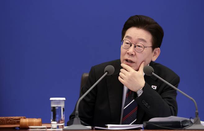 ▲이재명 대통령이 지난달 24일 청와대에서 열린 국무회의에서 발언하고 있다.연합뉴스