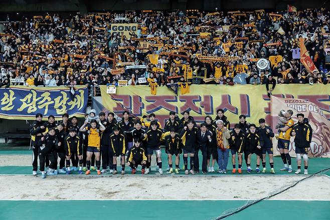 광주월드컵경기장/ K리그1/ 광주FC vs 인천유나이티드/ 광주 단체/ 승리 세레머니/ 승리사진/ photo by Jaehoon Kim