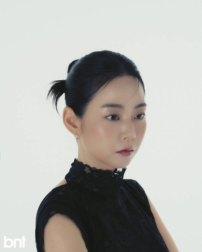 주얼리는 벨라노(BELLANO) 제품.