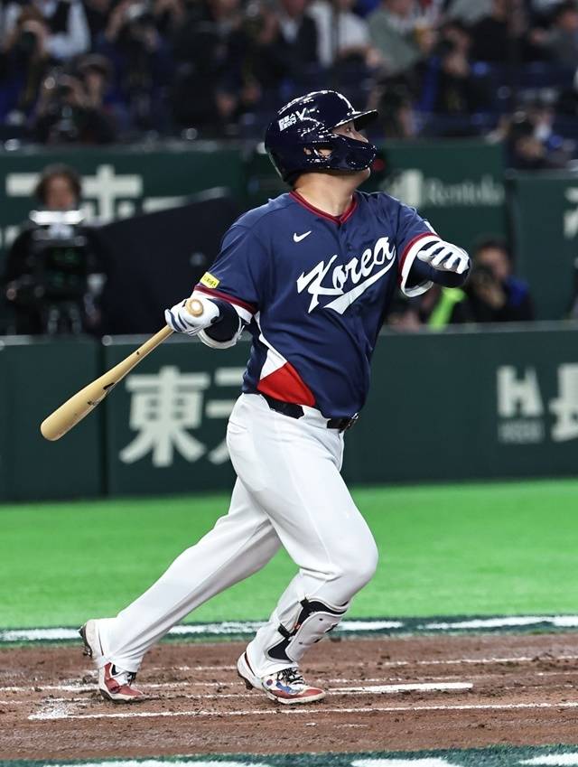 9일 일본 도쿄돔에서 열린 2026 WBC 조별리그 C조 4차전 대한민국과 호주의 경기. 3회초 1사 2루 한국 문보경이 1타점 적시타를 치고 있다. 사진=연합뉴스