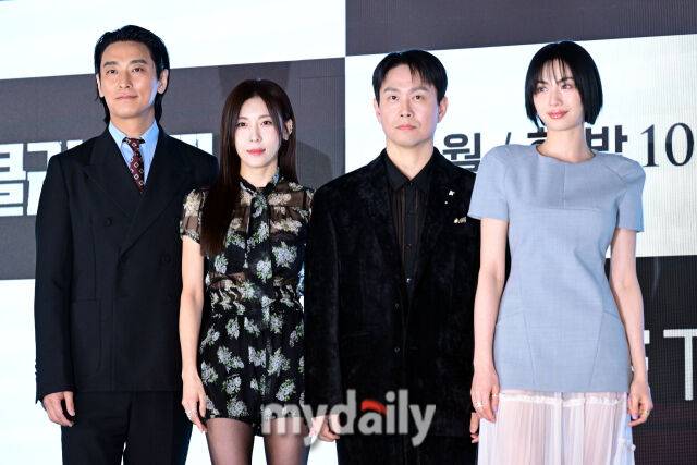 2026년 3월 10일 오후 서울 구로구 더세인트에서 진행된 ENA 월화드라마 '클라이맥스' 제작발표회엣 출연진들이 포즈를 취하고 있다. (왼쪽부터 주지훈, 하지원, 오정세, 나나) / 곽경훈 기자 (kphoto@mydaily.co.kr)