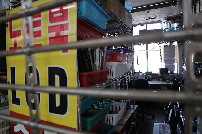 PC 매장이 밀집한 서울 용산구 선인상가가 한산한 모습을 보이고 있다. [연합]