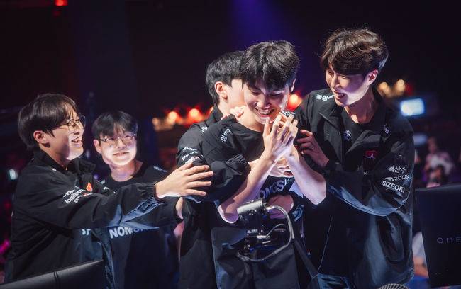 라이엇게임즈 플리커.