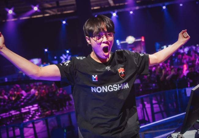 라이엇게임즈 플리커.