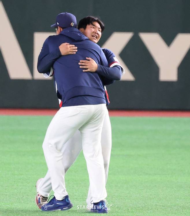 [한번에쓱]누가 좀 도와줘! '문보경의 눈물을 멈추게 할 수가 없다' 데인 더닝