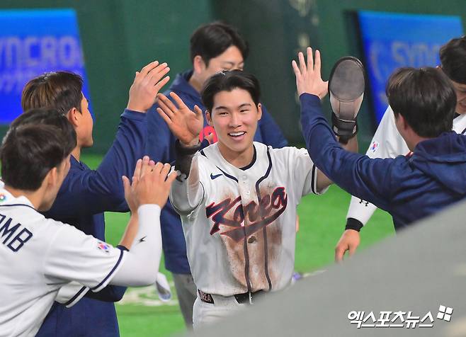 2026 월드베이스볼클래식(WBC)에 출전 중인 김혜성이 왼손 부상 여파로 지난 9일 호주와의 조별리그 최종전에 결정했다. 사진 엑스포츠뉴스 DB