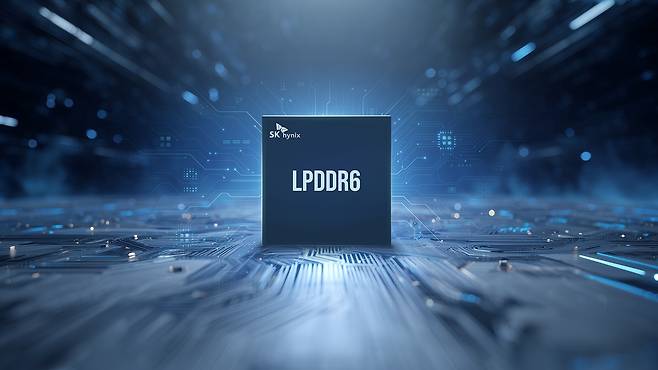 SK하이닉스 10나노급 6세대 D램 '1c LPDDR6' [SK하이닉스 제공. 재판매 및 DB 금지]