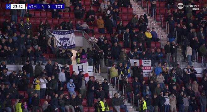 캡처=더 선 홈페이지