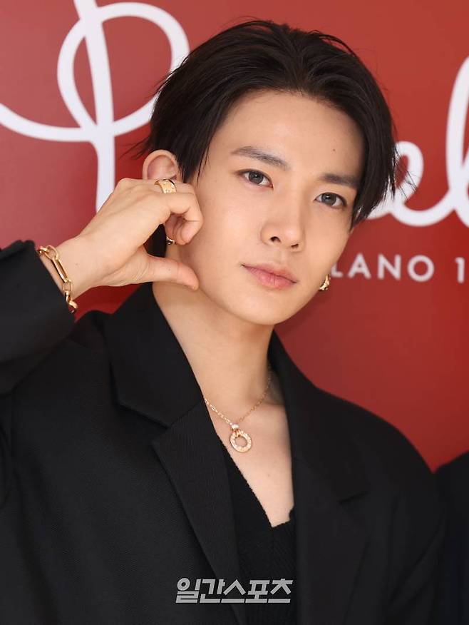 그룹 엔하이픈 희승이 7일 오전 서울 서초구 반포동에서 열릴 한 주얼리 브랜드 포토월 행사에 참석해 포즈를 취하고 있다. 서병수 기자 qudtn@edaily.co.kr /2024.11.07/