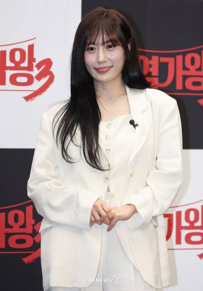 MBN 예능 '현역가왕3'에서 4위로 선정된 가수 구수경이 11일 오전 서울 마포구 상암동 스탠포드호텔에서 진행된 종영 기자간담회에 참석해 포즈를 취하고 있다. /2026.03.11 /사진=이동훈 photoguy@