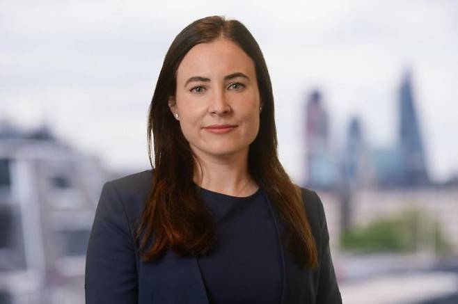 루시아 만시시도르 아담스 스트리트 투자전략 및 리스크 관리 부문 부사장