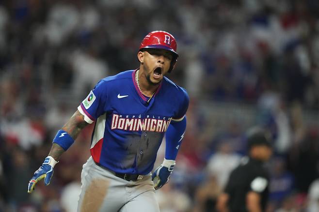 마르테가 12일 베네수엘라전에서 홈런을 기록한 뒤 기뻐하고 있다. AP=연합뉴스