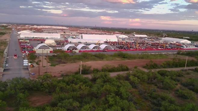 오픈AI와 오라클이 미국 텍사스주 애빌린에 건설 중인 인공지능(AI) 데이터센터 전경. /사진=AP연합뉴스