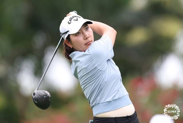 박단유가 12일(한국시간) 태국 촌부리의 아마타스프링CC에서 열린 2026 KLPGA투어 개막전 리쥬란 챔피언십 1라운드 11번 홀에서 티샷을 하고 있다. KLPGA/박준석 제공