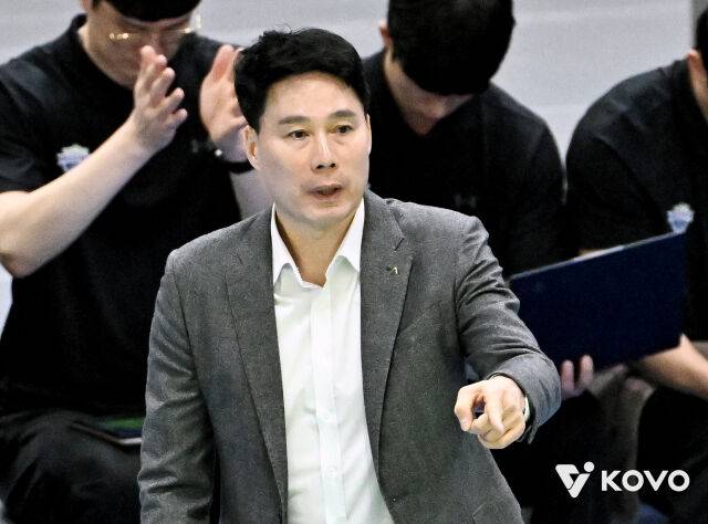 현대건설 강성형 감독./KOVO