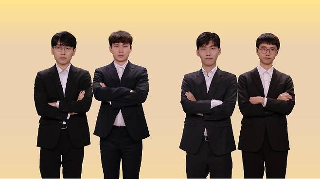 제27회 맥심커피배 입신최강전 4강 진출자. 사진 왼쪽부터 신진서 9단, 박정환 9단, 김명훈 9단, 변상일 9단. 한국기원 제공